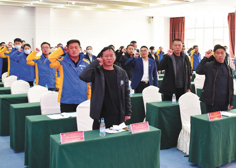 （中铁八局昆明公司 刘芸）“住建引领争先锋，筑梦春城立新功”党建共建活动在昆启动